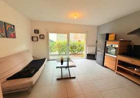 15 LESPY, PAU, France 64000, 2 Chambres Chambres, ,1 Salle de bainsSalle de bain,Appartement,Appartement,AMASSADE,LESPY ,1965