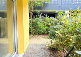 15 LESPY, PAU, France 64000, 2 Chambres Chambres, ,1 Salle de bainsSalle de bain,Appartement,Appartement,AMASSADE,LESPY ,1965