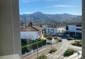 24 rue de Santiago, Hendaye, France 647000, 4 Chambres Chambres, ,1 Salle de bainsSalle de bain,Appartement,Appartement,Hirutasuna,rue de Santiago,2020 24 rue de Santiago, Hendaye, France 647000, 4 Chambres Chambres, ,1 Salle de bainsSalle de bain,Appartement,Appartement,Hirutasuna,rue de Santiago,2020